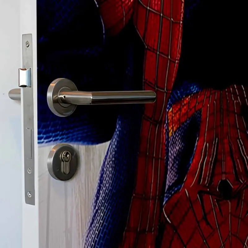 Adesivo para porta Homem-Aranha - Image 2