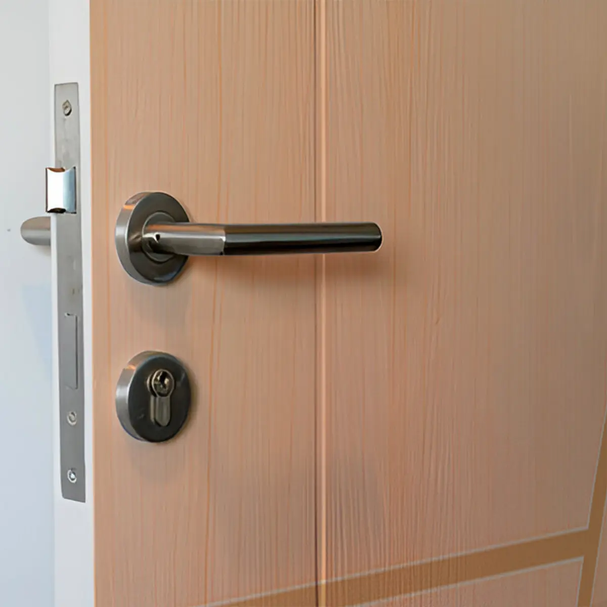 Adesivo para Porta Madeira com Friso 02 - Image 2